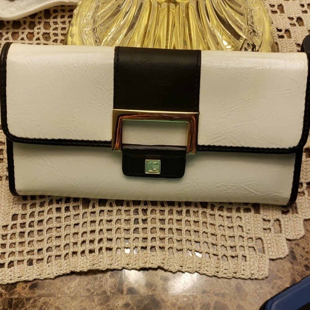 Liz Claiborne Wallet